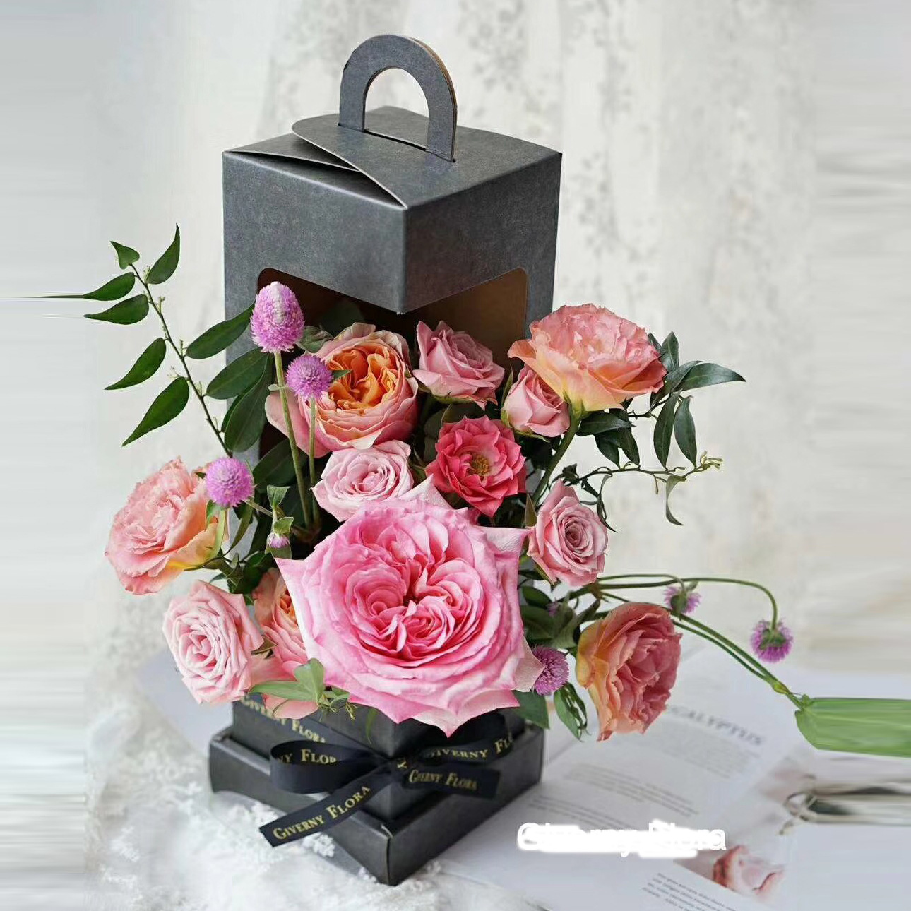 Portable kraft paper flower bag