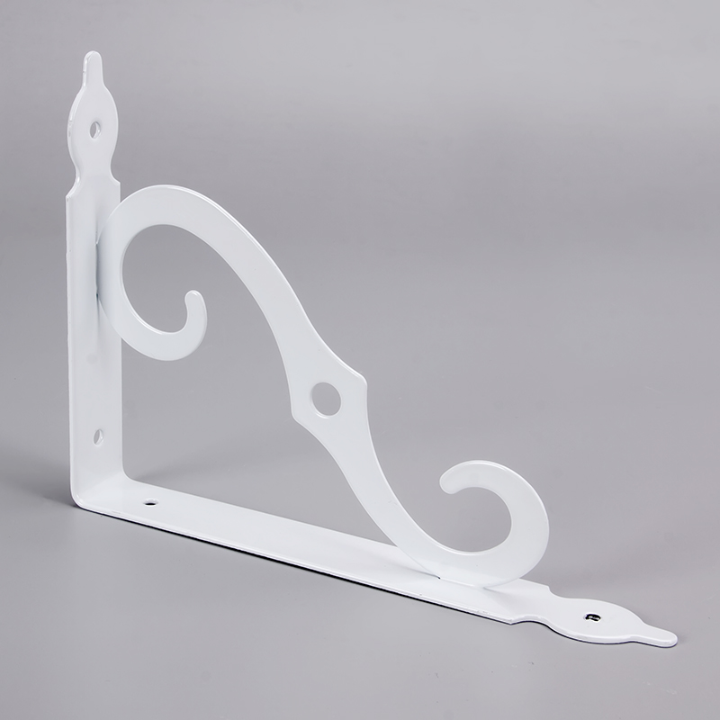 Fancy Triangular bracket