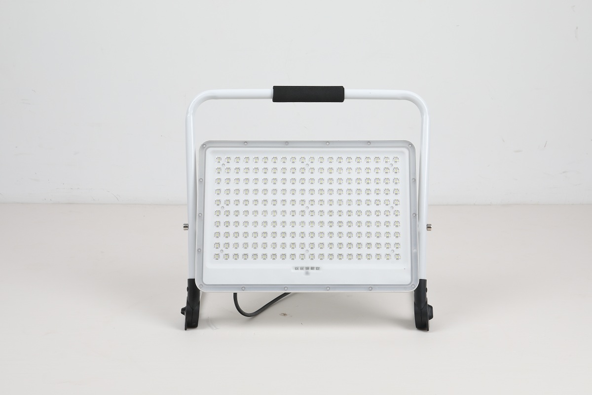200W Rechargeable portable emergency flood light