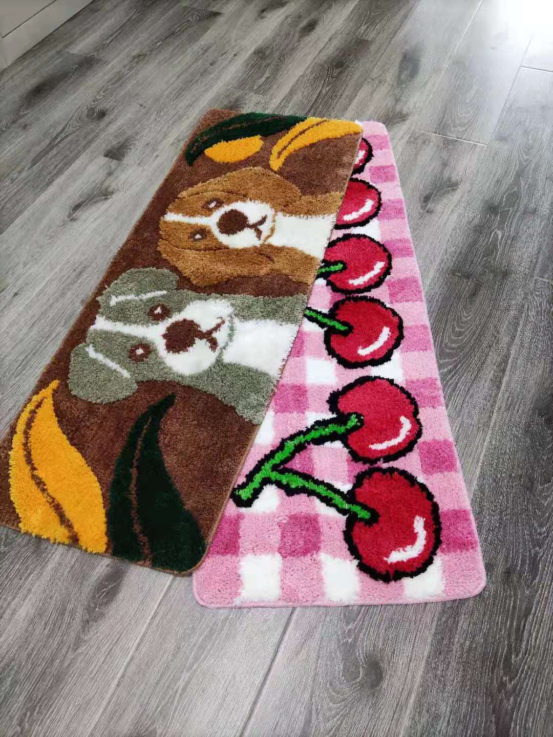 Small machine knitted carpet
