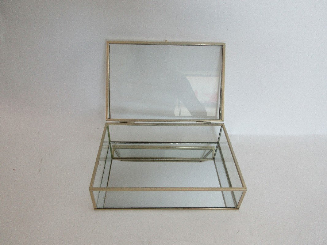 Qingdao Home Ideas Limited – Iron candleholder 4