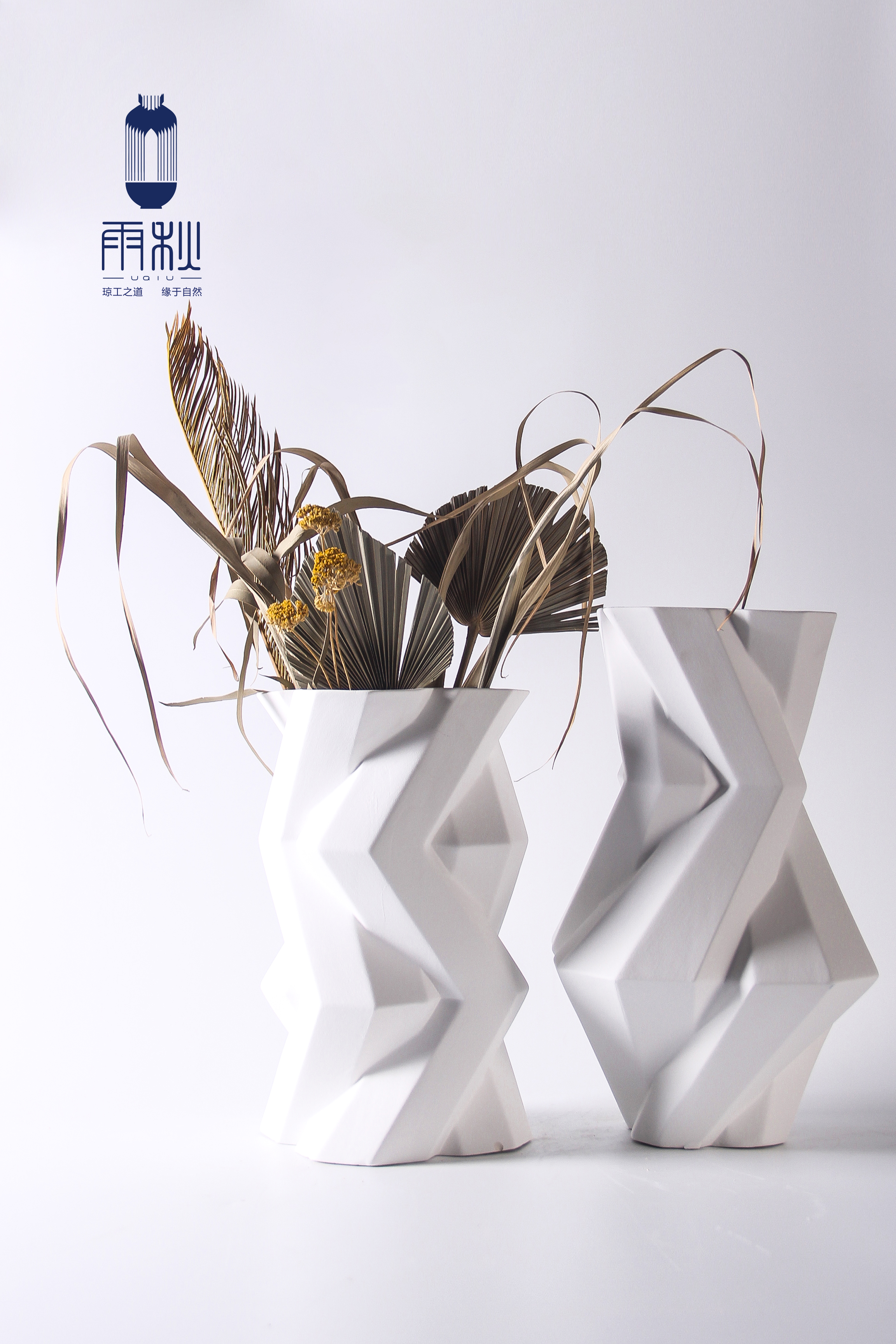 High temperature decorative porcelain vase