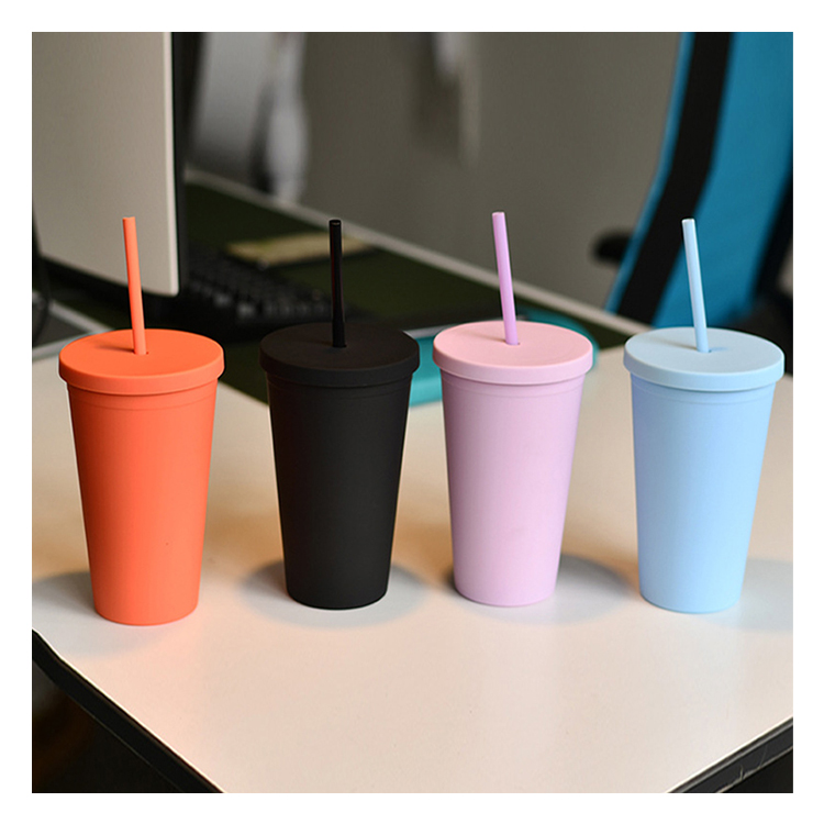 Plastic mug