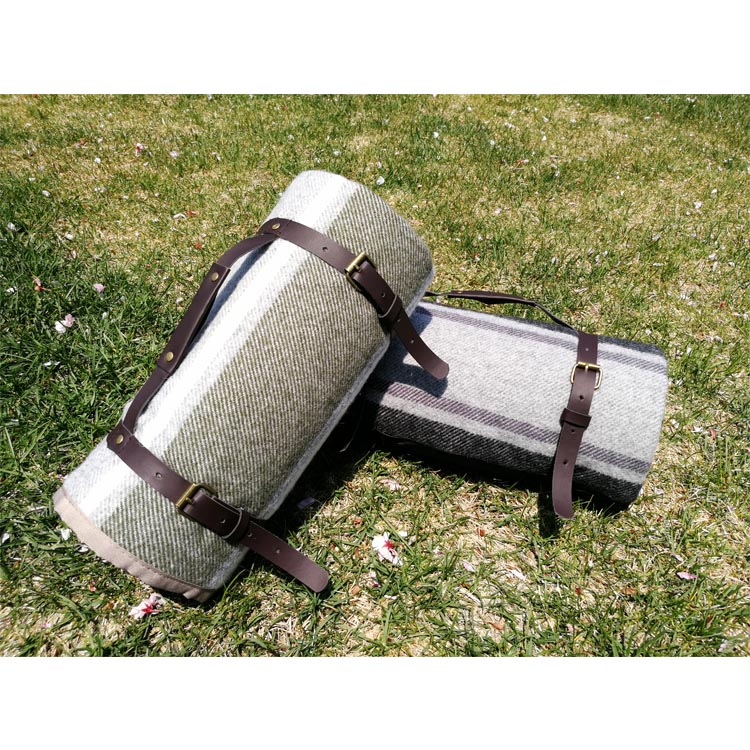 Indoor&outdoor multifunction waterproof picnic blanket outdoor blanket