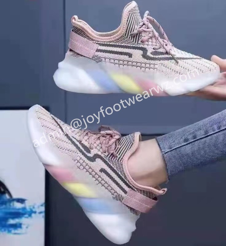 Women's casual sports shoes