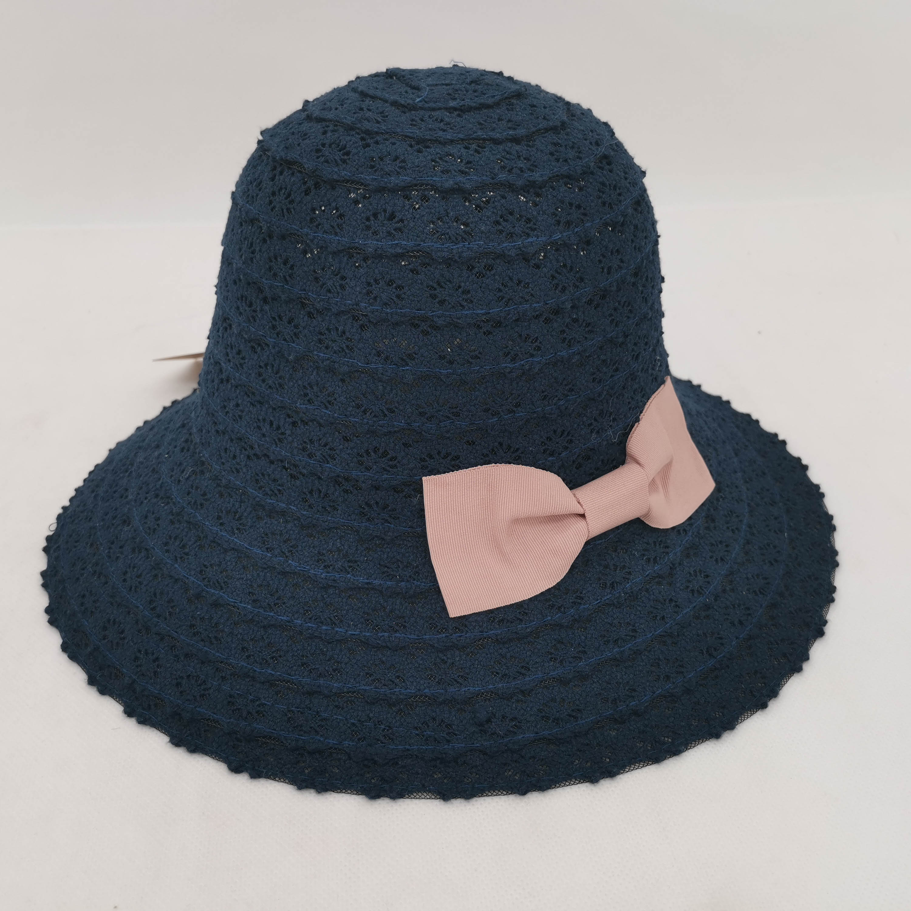 Lace fabric sewing beach hat with bow