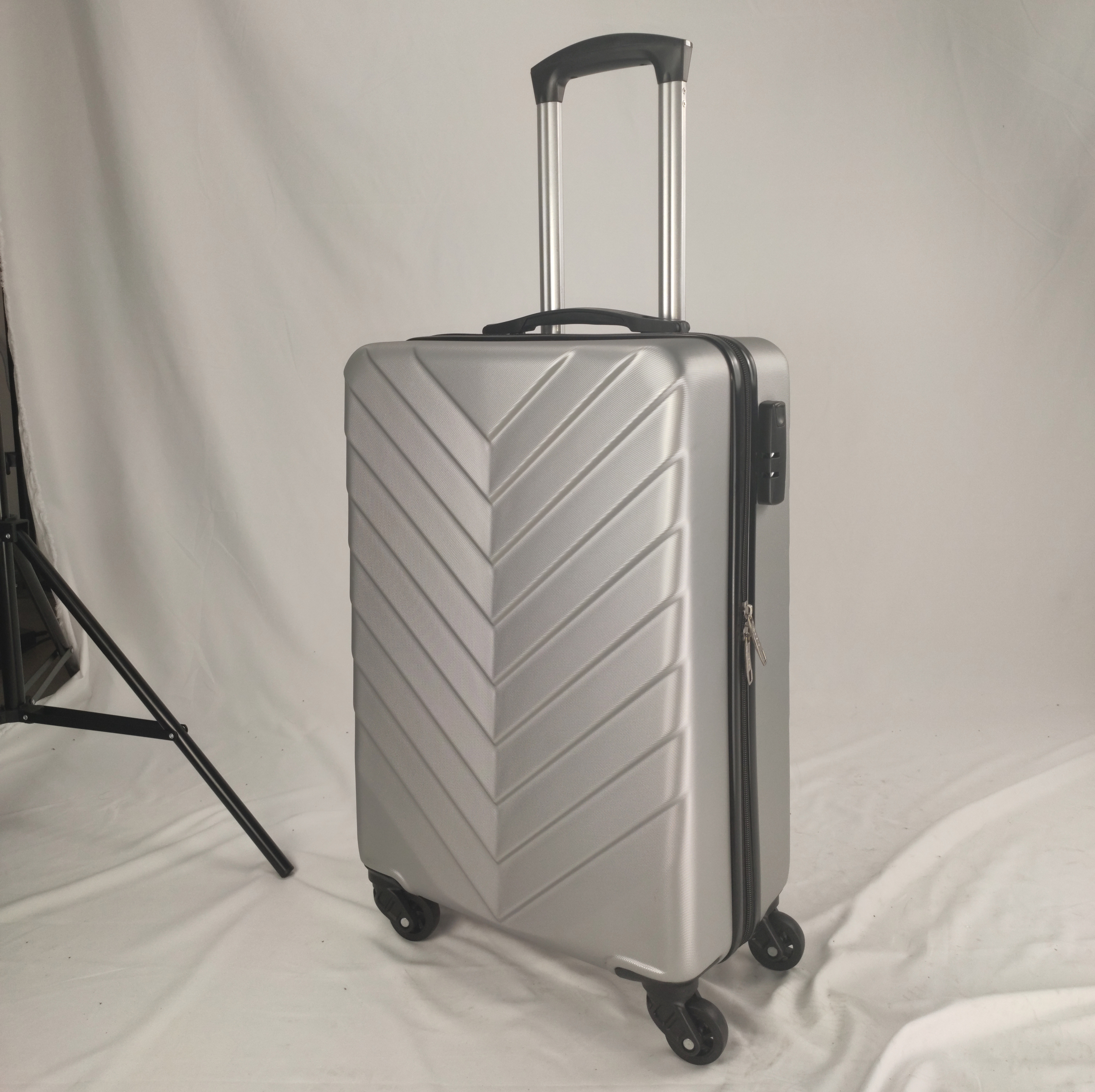 Jiangxi aolaite luggage Co., Ltd – vestido de noche 3