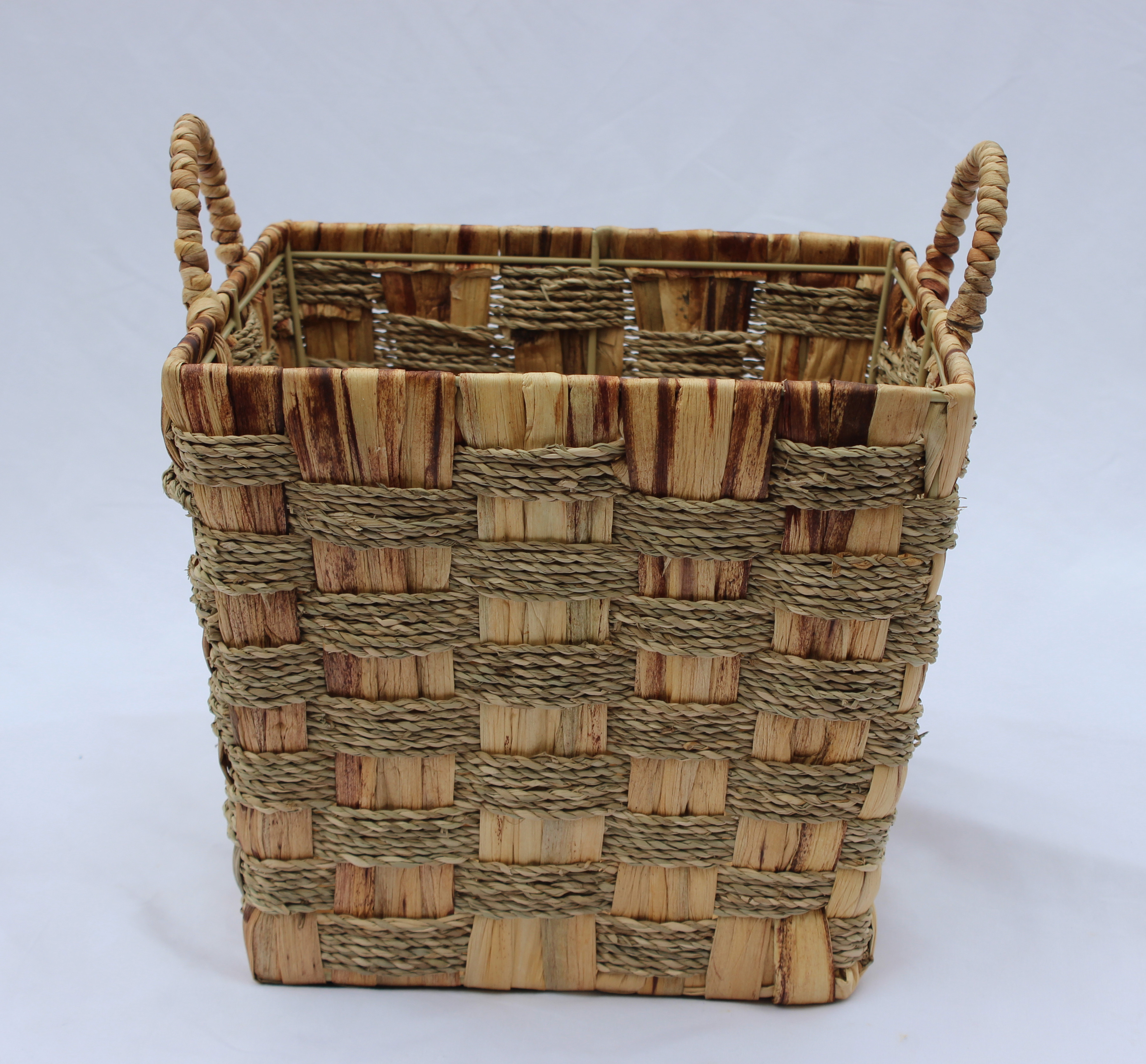 Water hyacinth woven storage basket storage basket