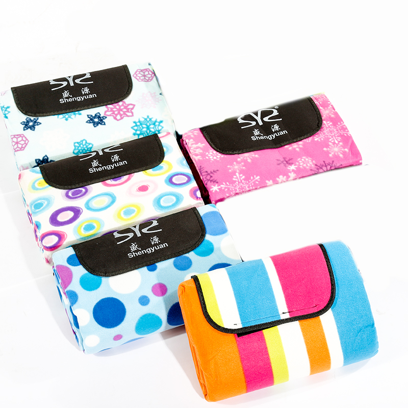 Waterproof polar fleece picnic blanket