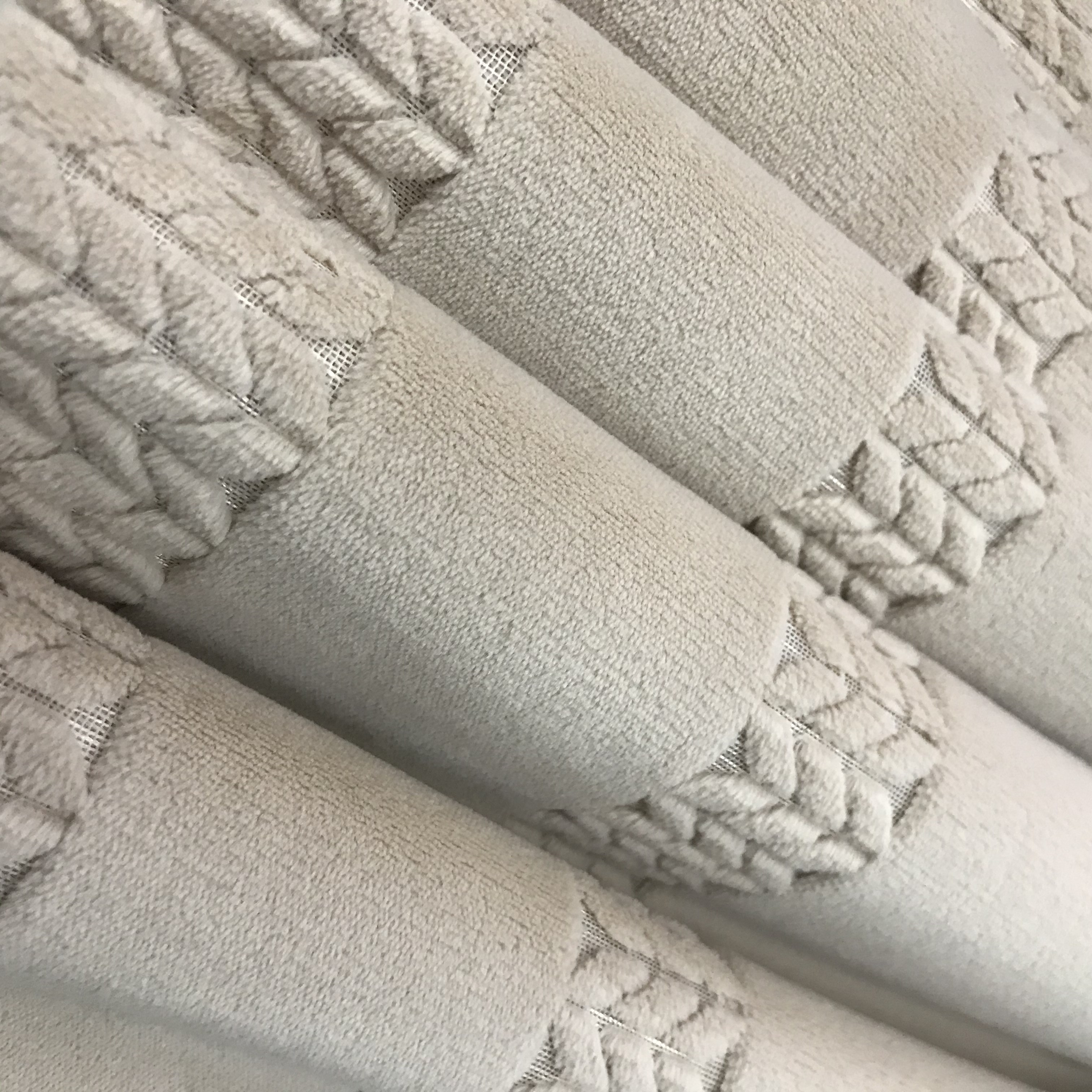 100% polyester solid jacquard milky velvet
