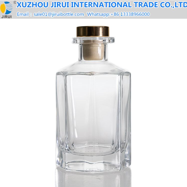 Polyhedron shape glass transparent vase aromatherapy bottle 200ml