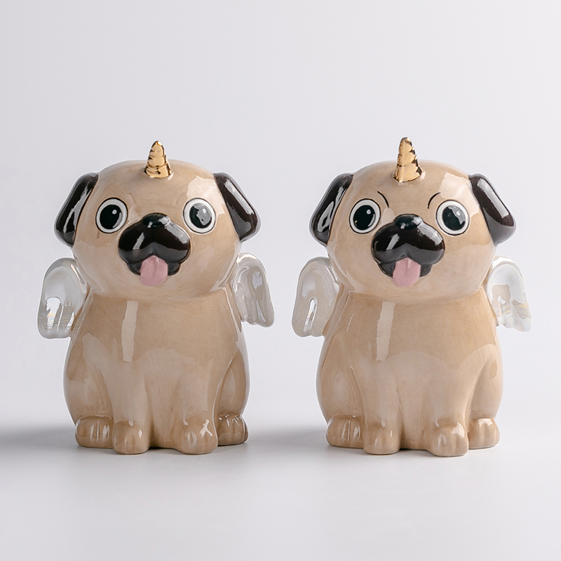 Ceramic one-horned dog series pepper bottle