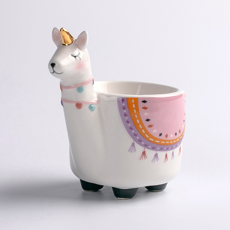 Ceramic egg cup