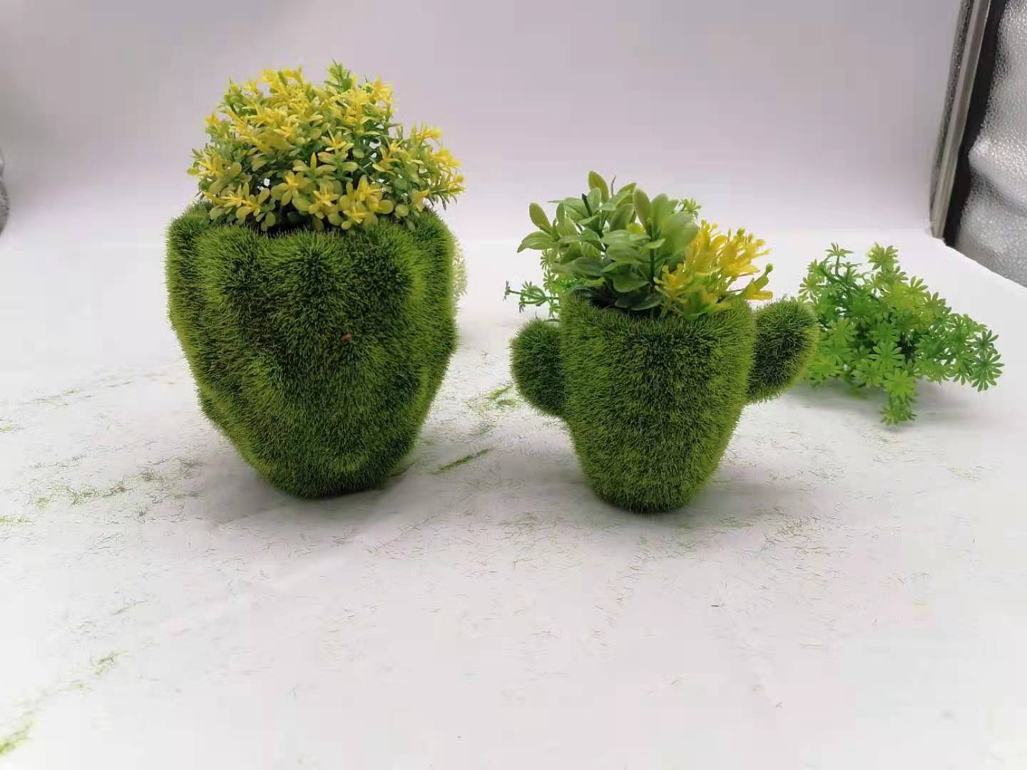 Easter flocked mini cearmic pot