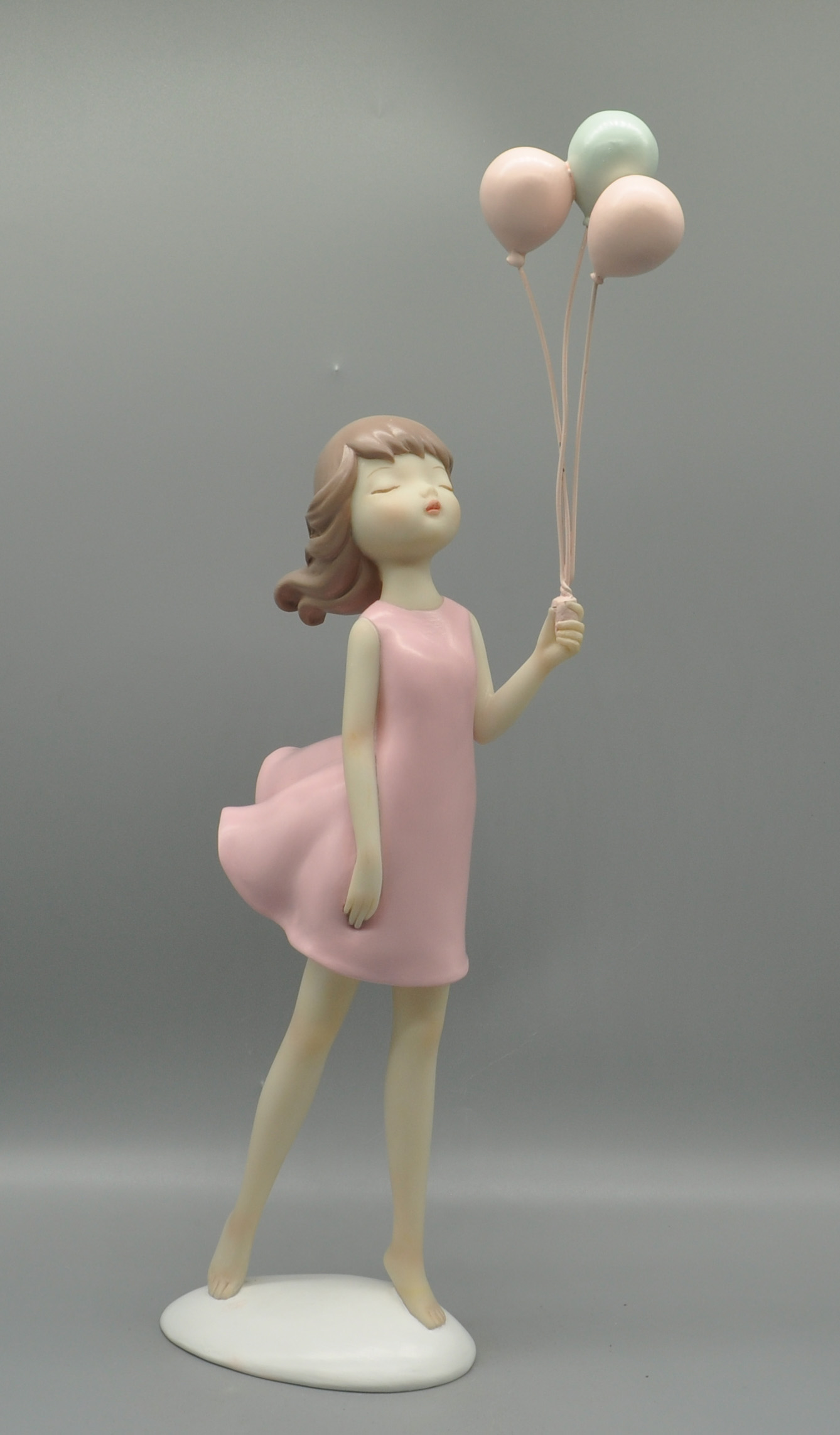 Polyresin Lovely Girl