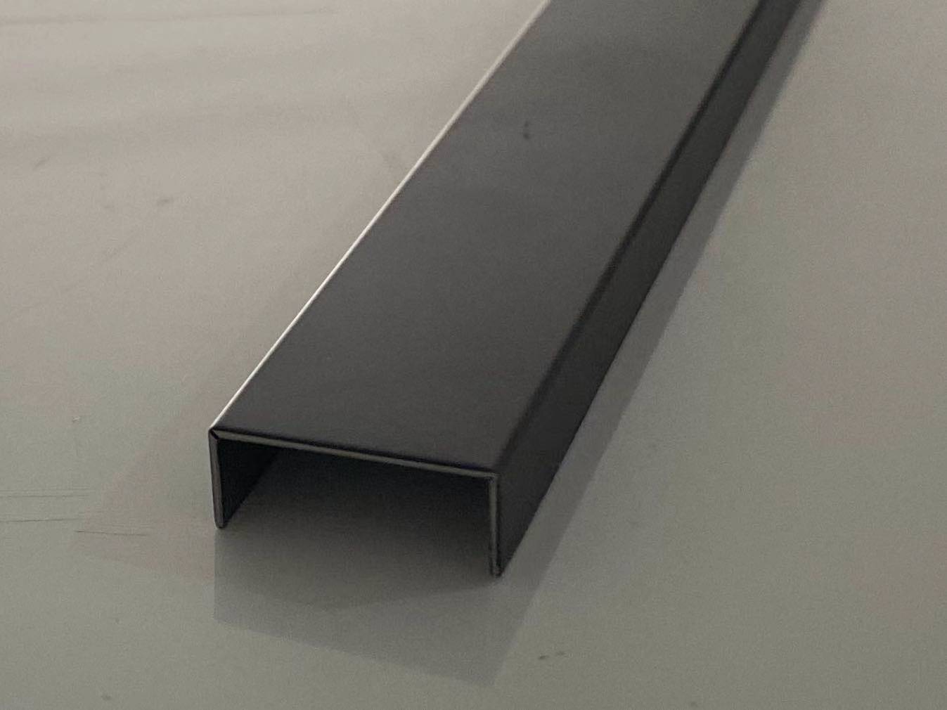 Stainless Steel Tile Trim Slis-B