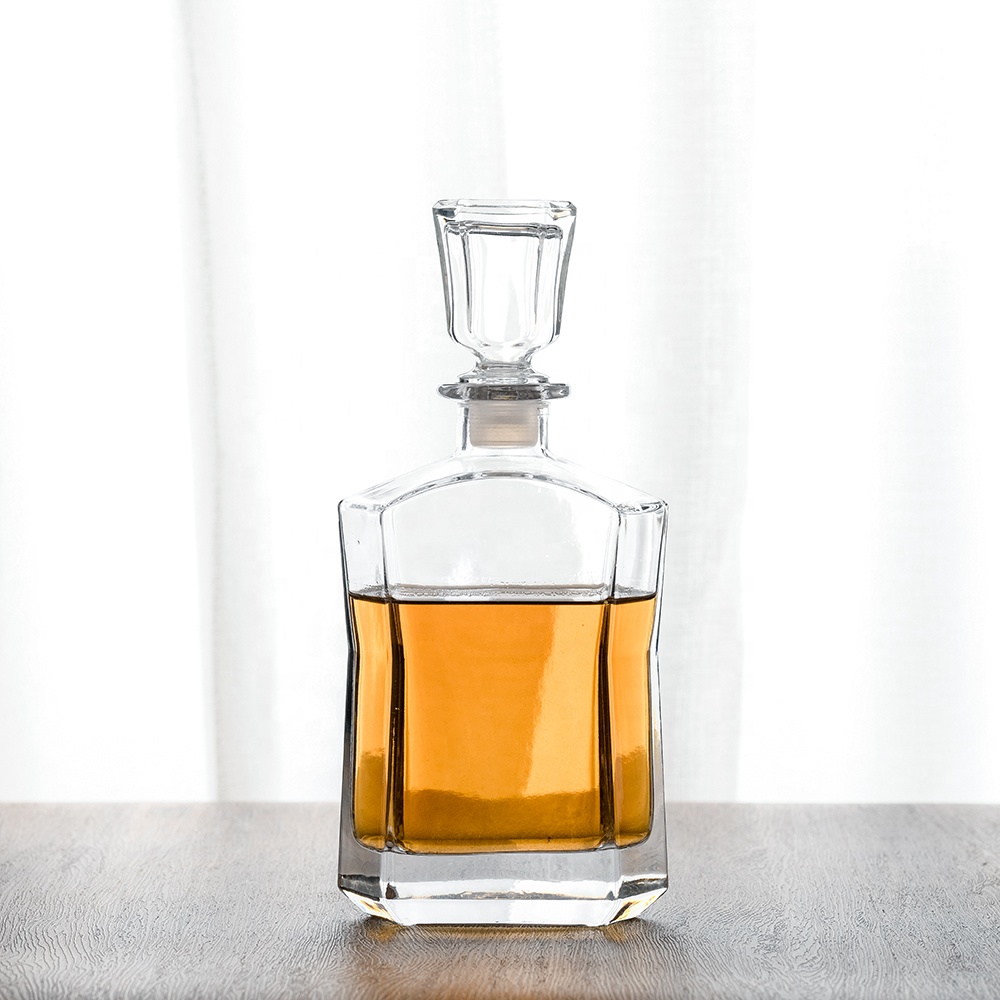 whiskey decanter