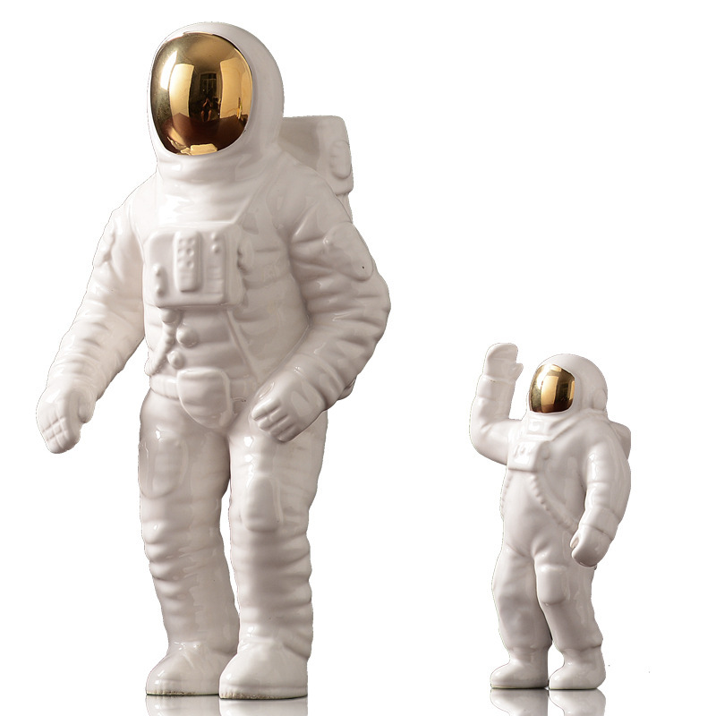Creative Resin Modern Astronaut Phone Holder