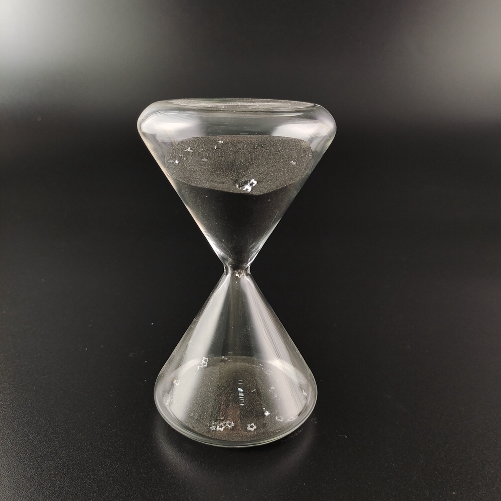Conventional shaped hourglass