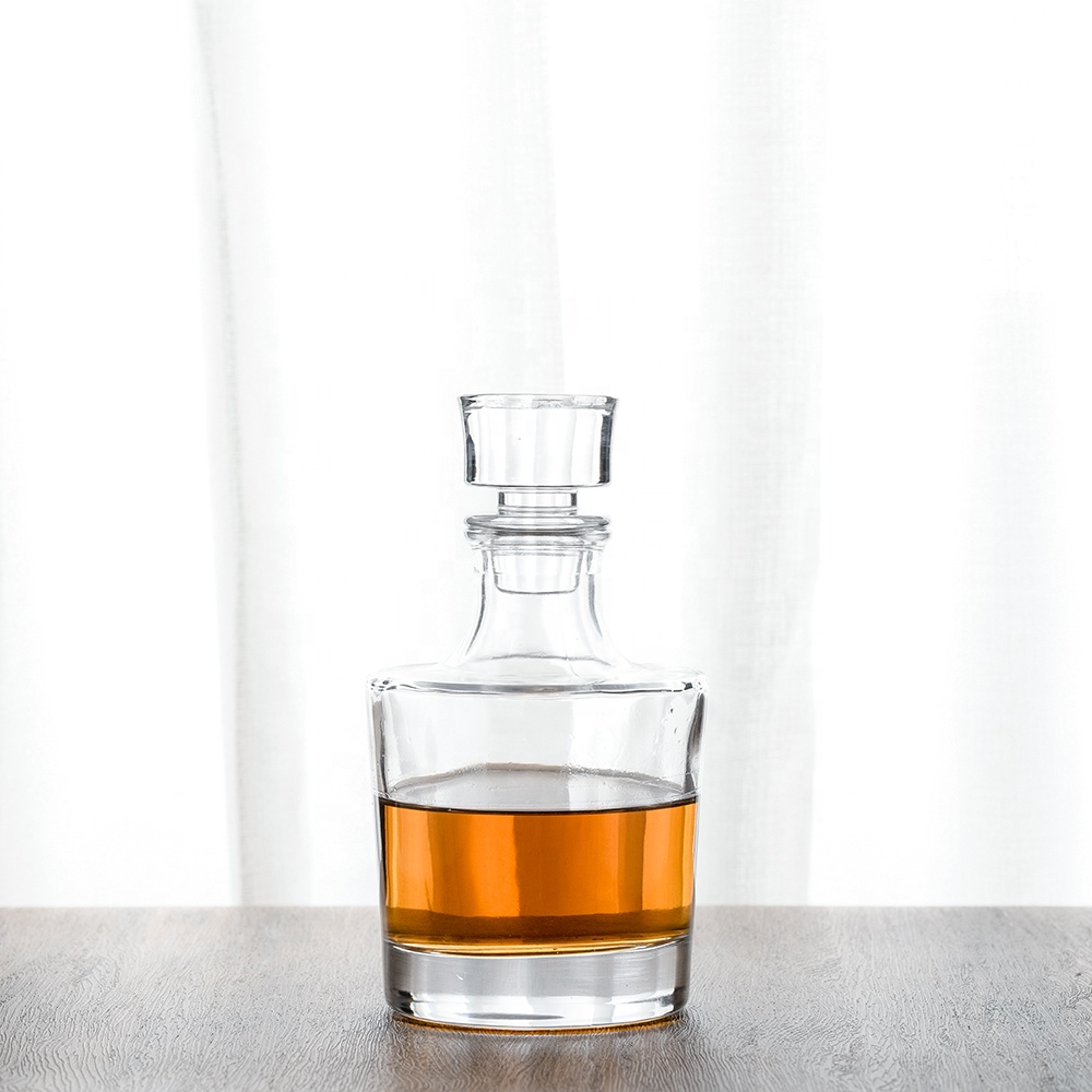 whiskey decanter