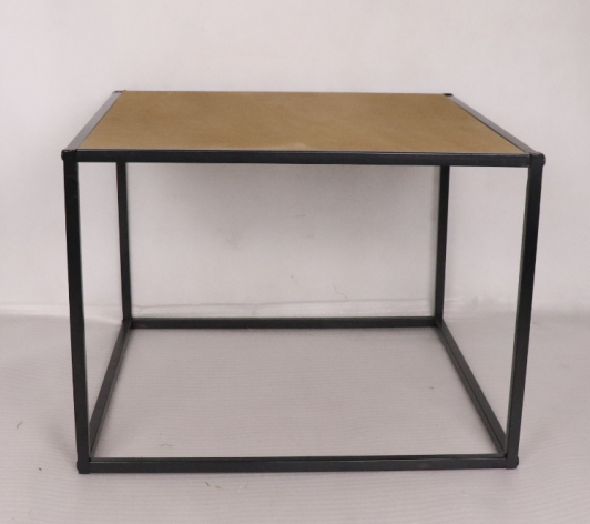 YR21040307 zhengheshun Bar furniture iron structure small table with MDF board