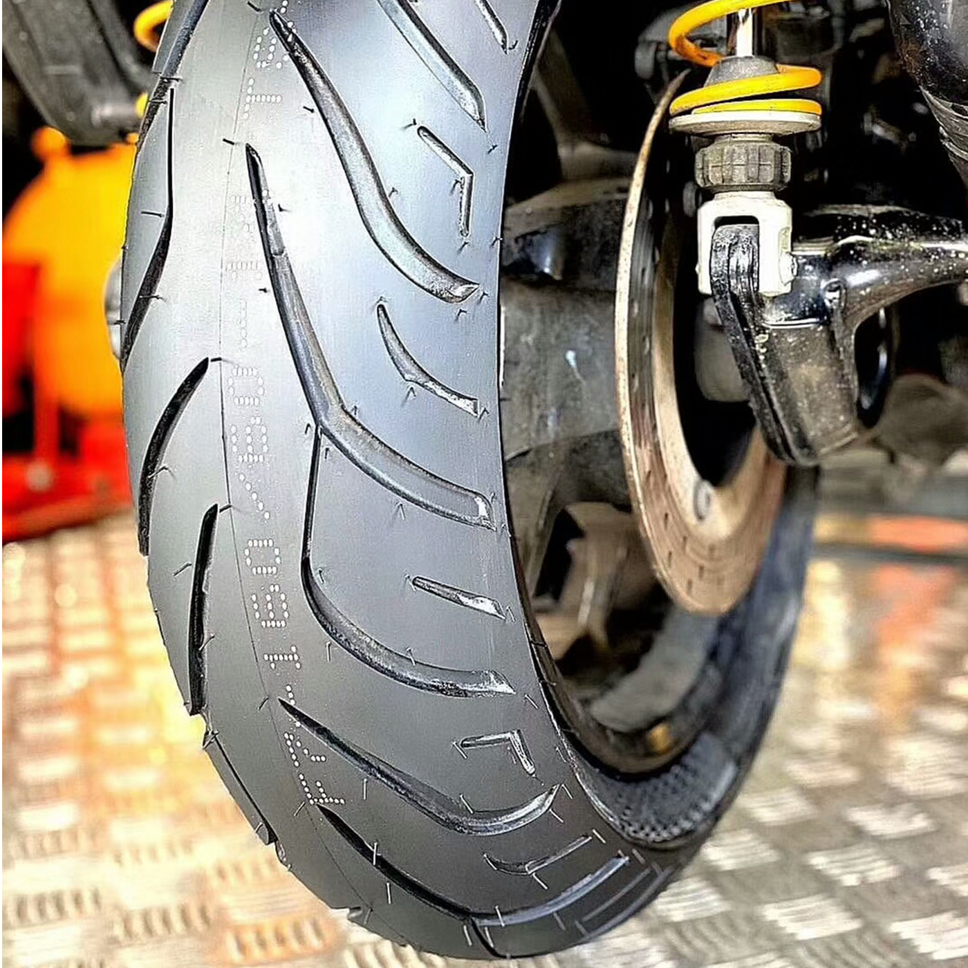 TS-689 High Grip Tyre - Street