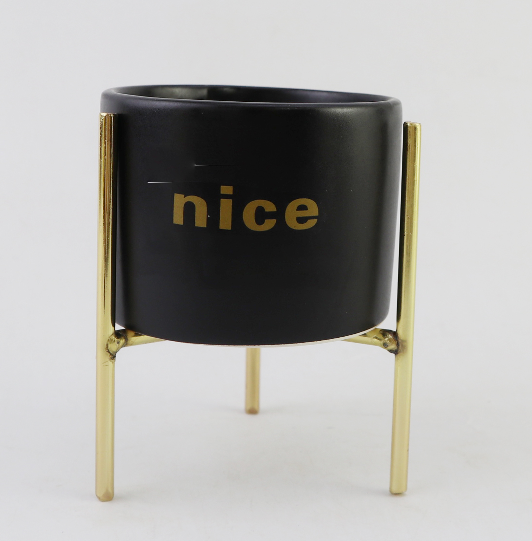 Ceramic planter