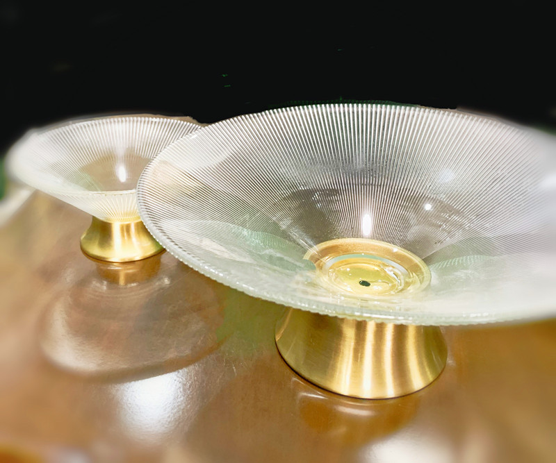 Spray Color Salad Bowl With Stand Glass