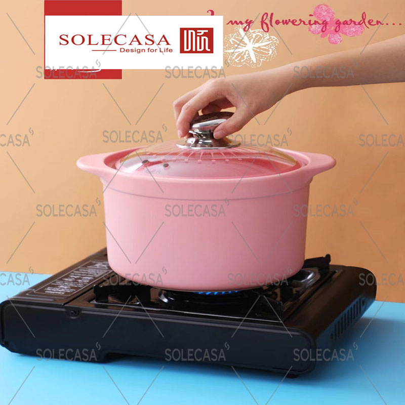Colored heat-resistant casserole