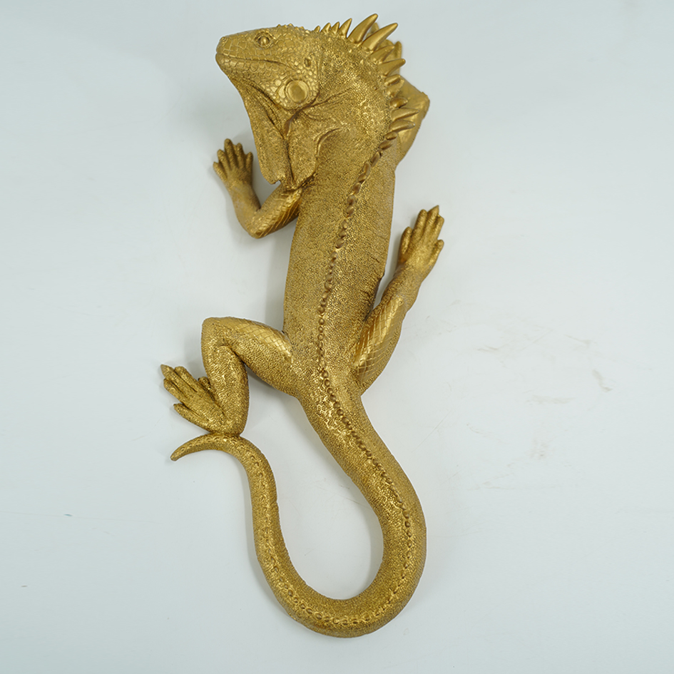 Lizard wall deco