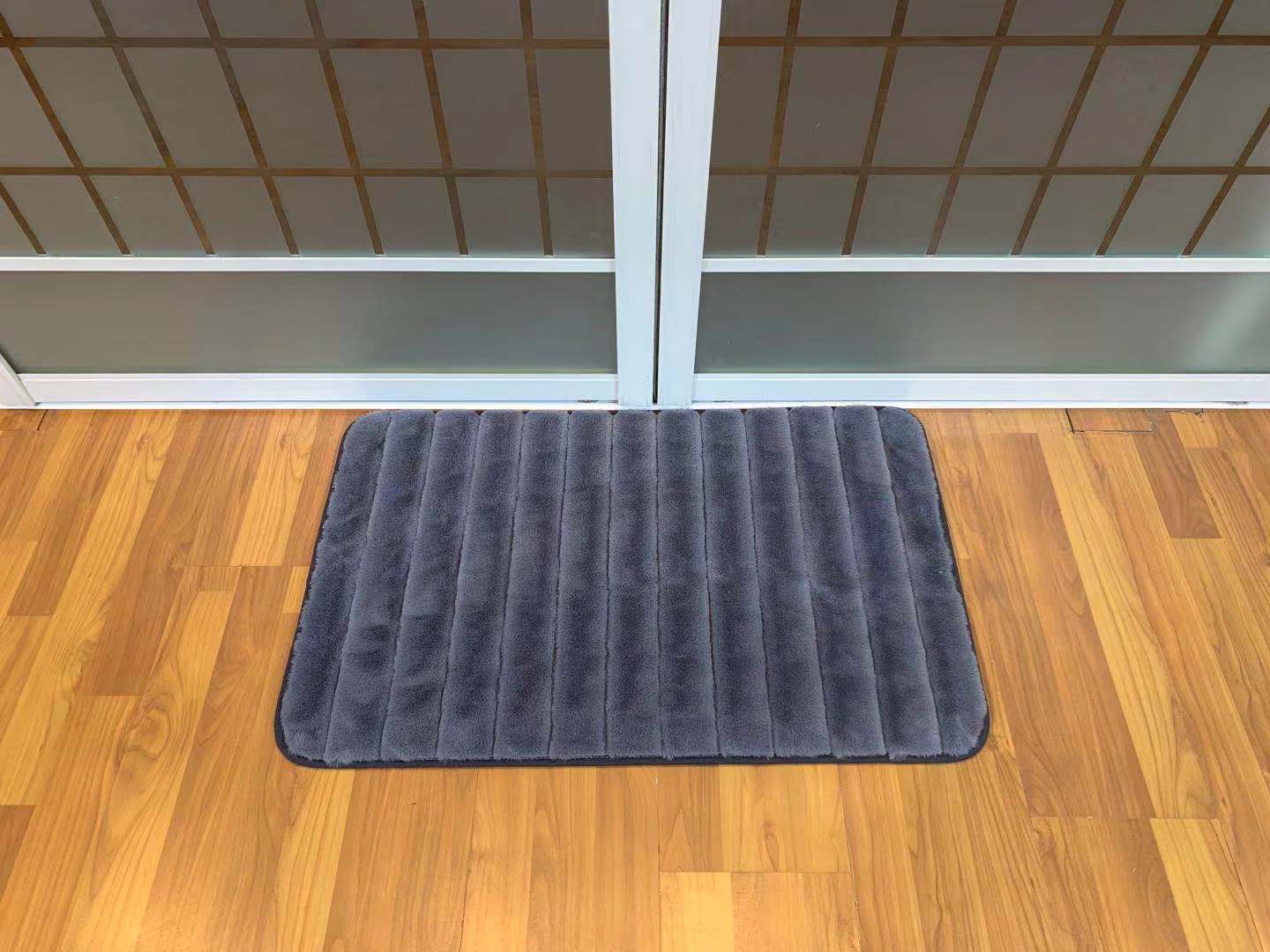 Solid color flannel rug