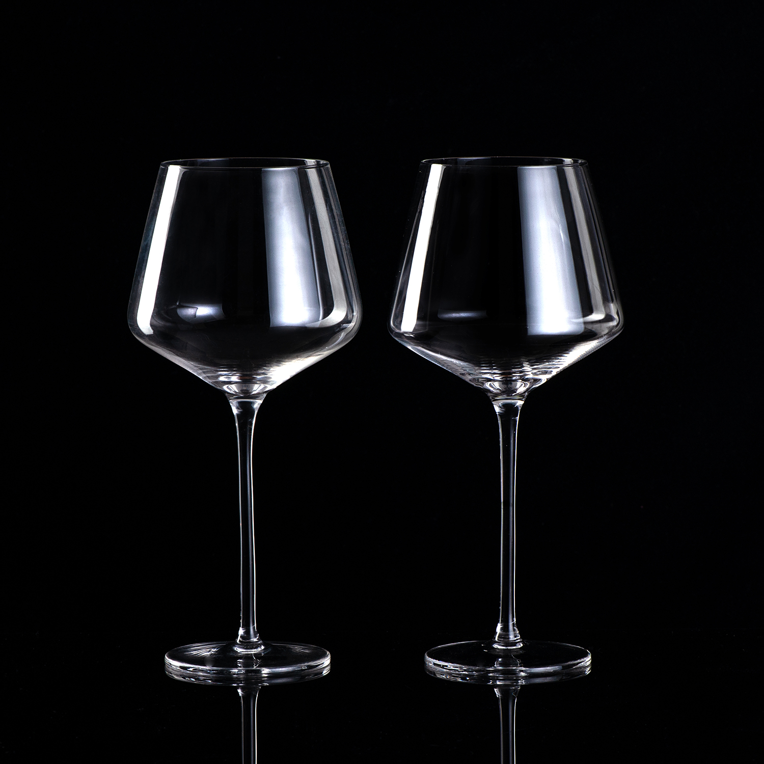 Lead free crystal wine glass
