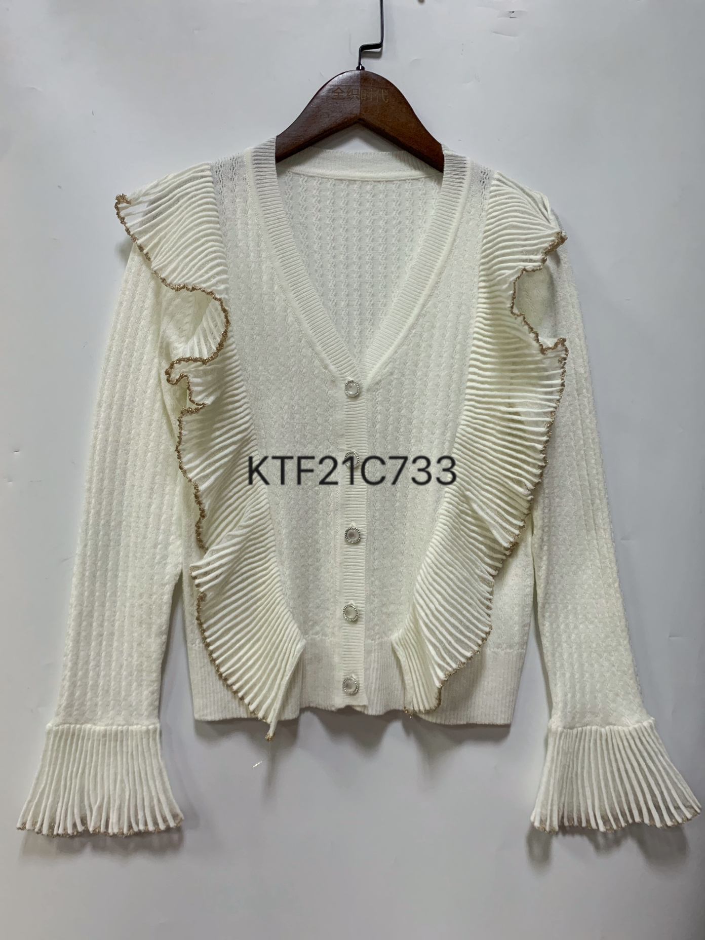2020 New AW Collection women Top Knitwear with padded shoulder