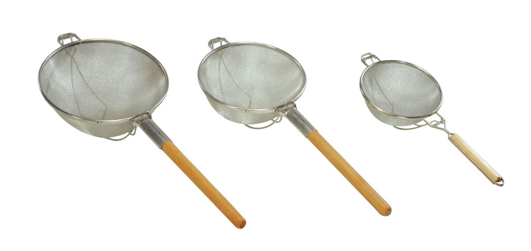 Reinforced tin plated strainer