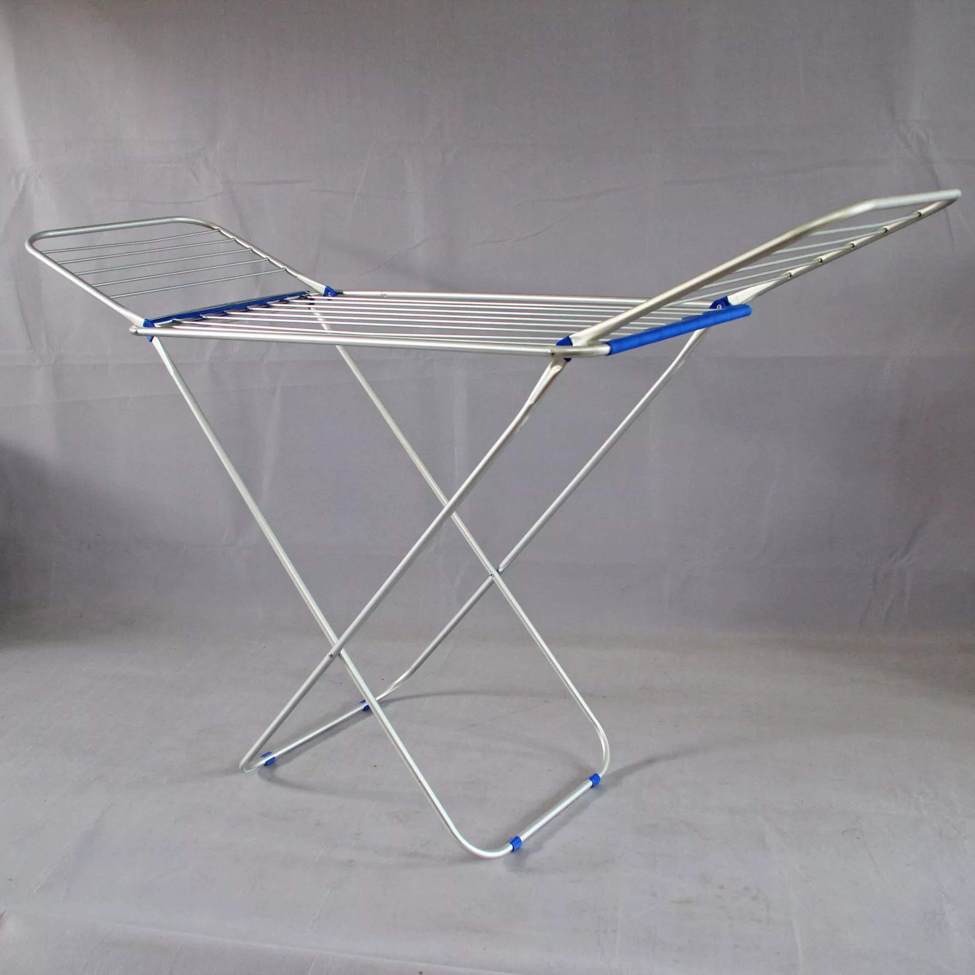 clothes drying rack