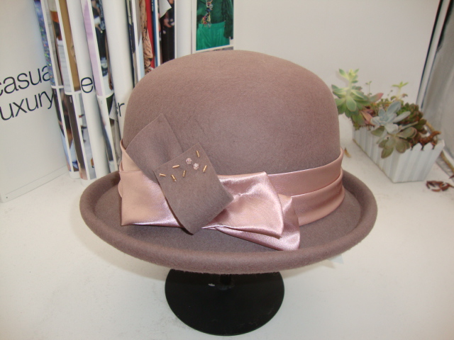 CHIFENG HUA TONG HAT PRODUCING CO.,LTD – vestido de noche 3
