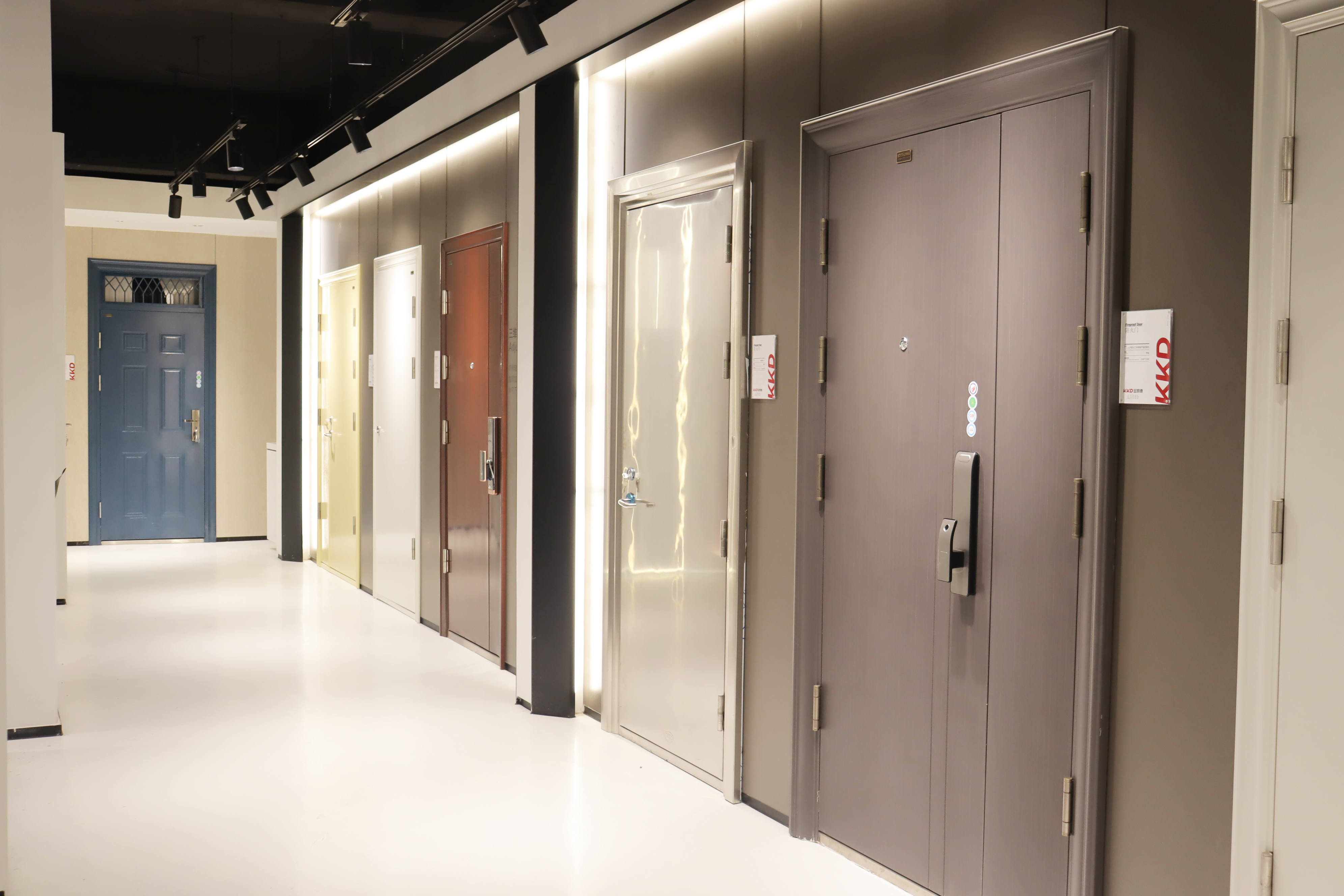 Yongkang Bende Import and Export Co., Ltd. – painted doors 3