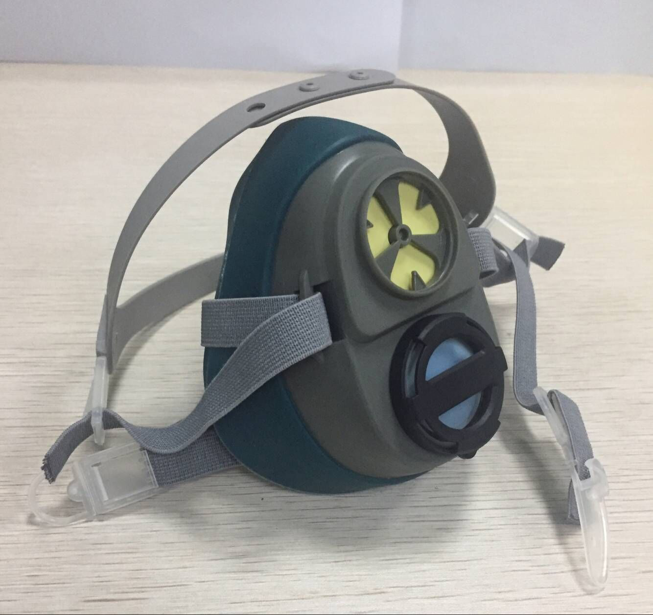Gas mask
