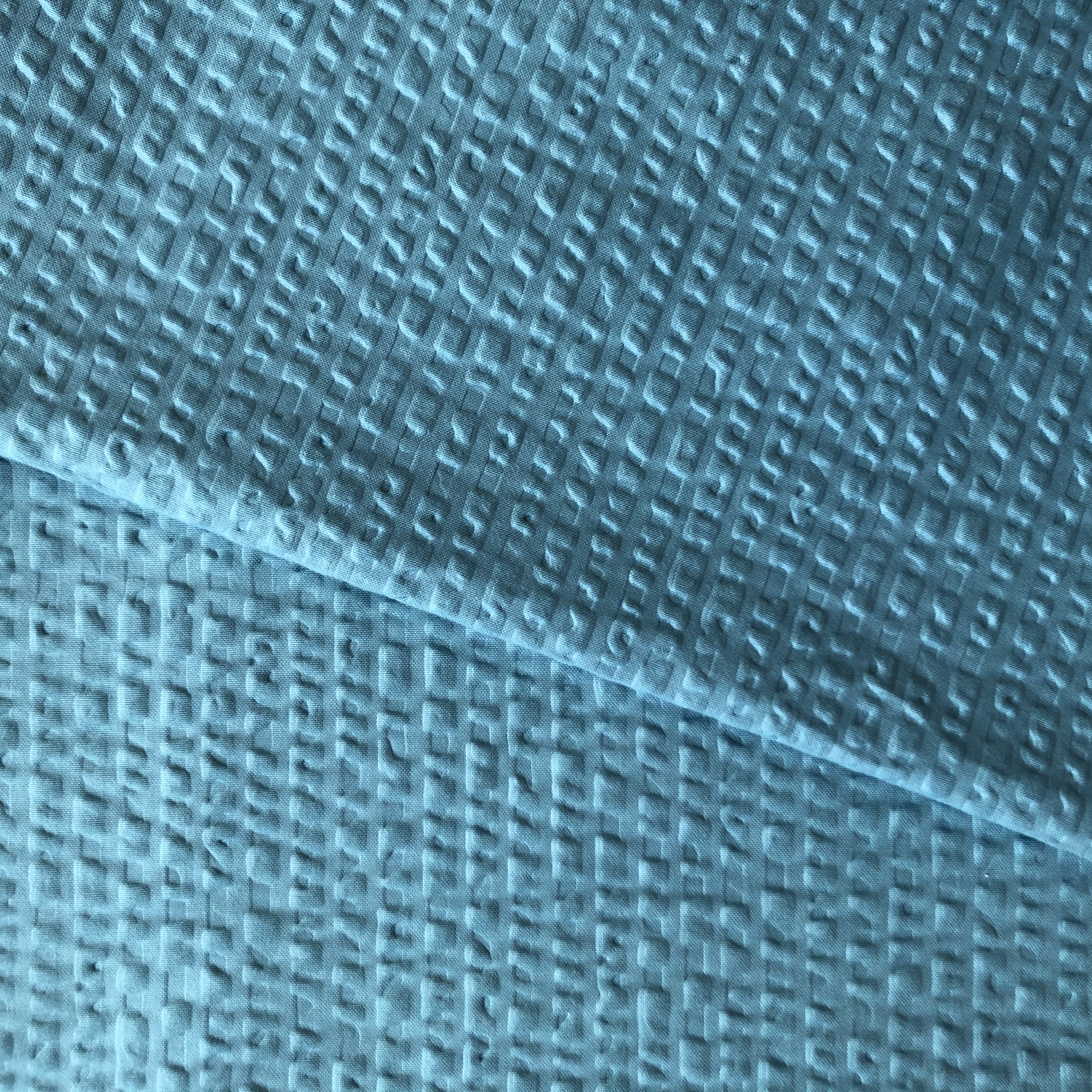 3D irregular pressure bubble polyester fabric for bed cover