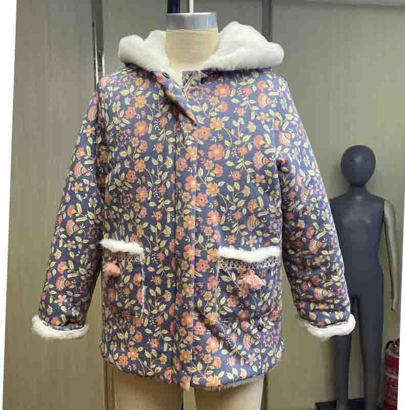 Girl's fleece top