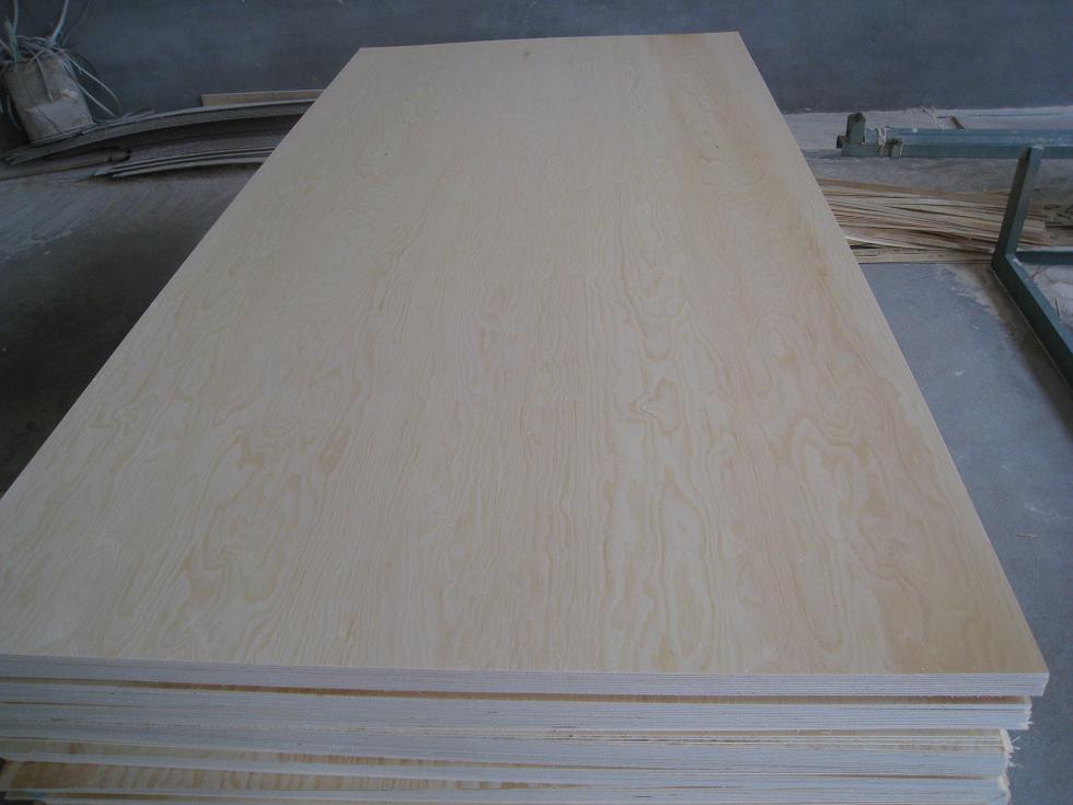 Hot sell 1220*2440*18mm pine Plywood for furniture construction using