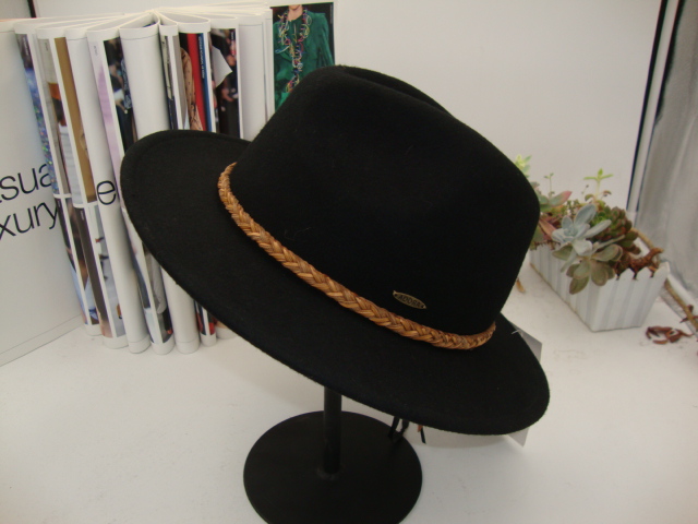 CHIFENG HUA TONG HAT PRODUCING CO.,LTD – zapatos de tacón 2