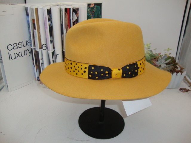 CHIFENG HUA TONG HAT PRODUCING CO.,LTD – ropa deportiva 4