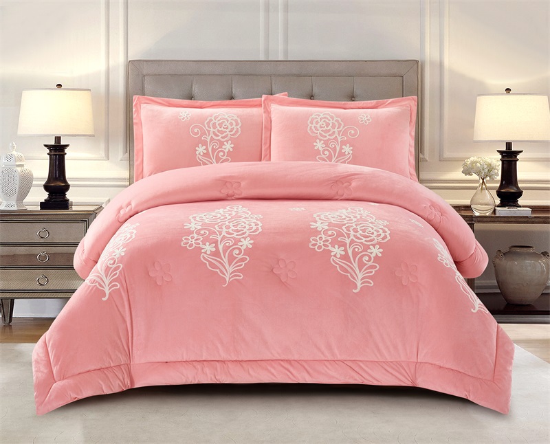 100% polyester towel embroidery velvet comforter set