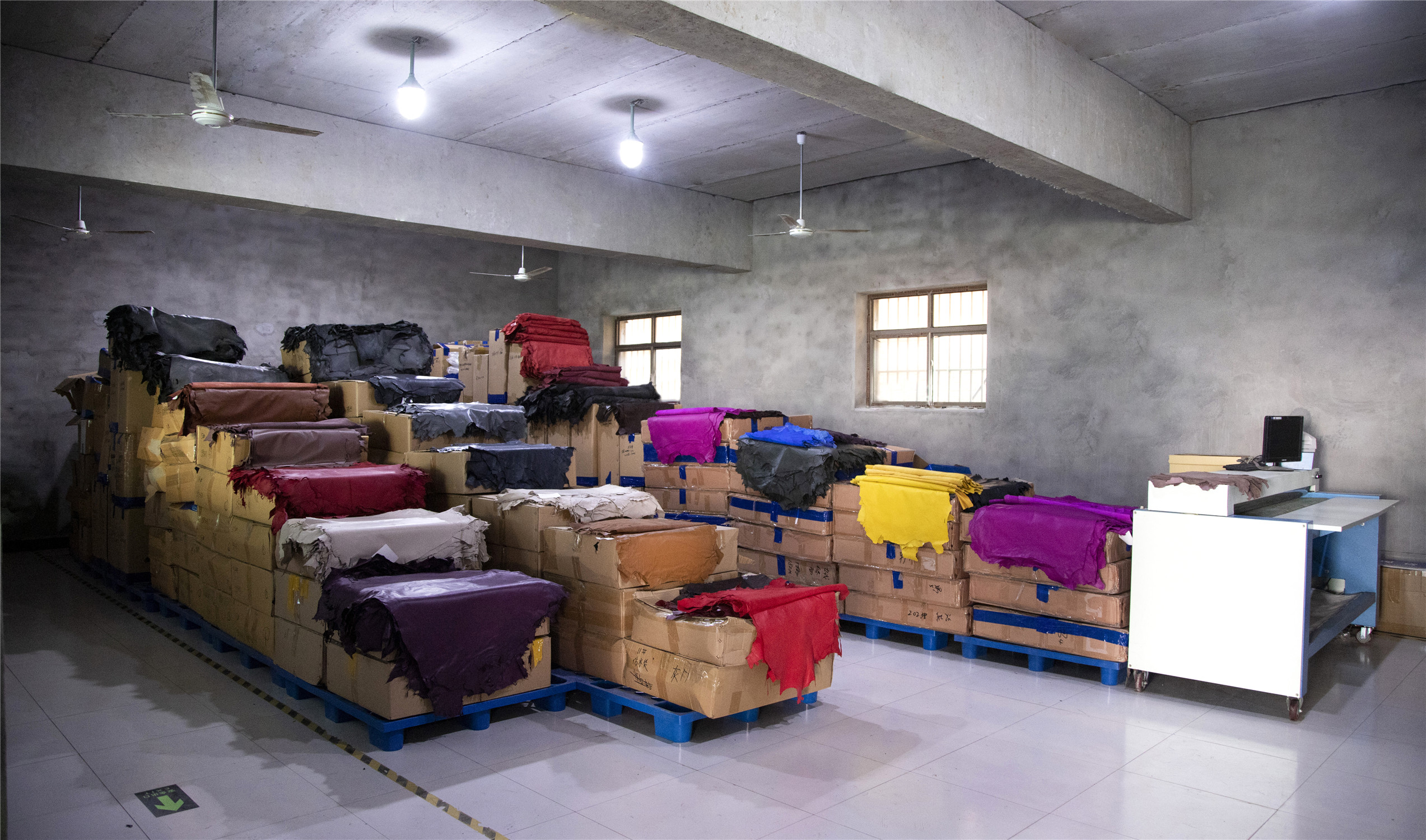 Baoding Paikang Leather Goods Co., Ltd. – cashmere gloves 2
