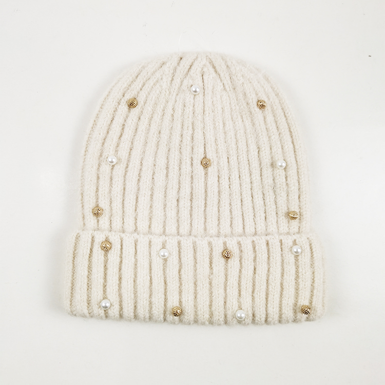 Ladies rib knitted beanie with pearls