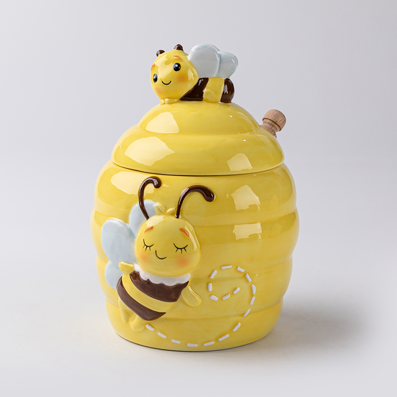 Ceramic wasp series storage jar