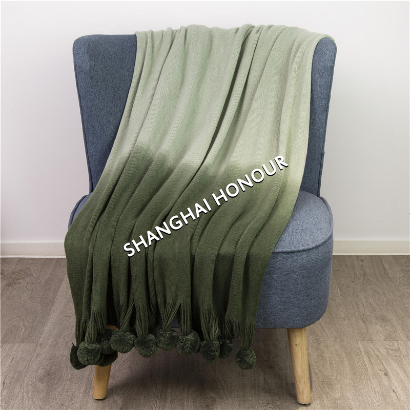 700g 100% arcylic throw with dip dyed
