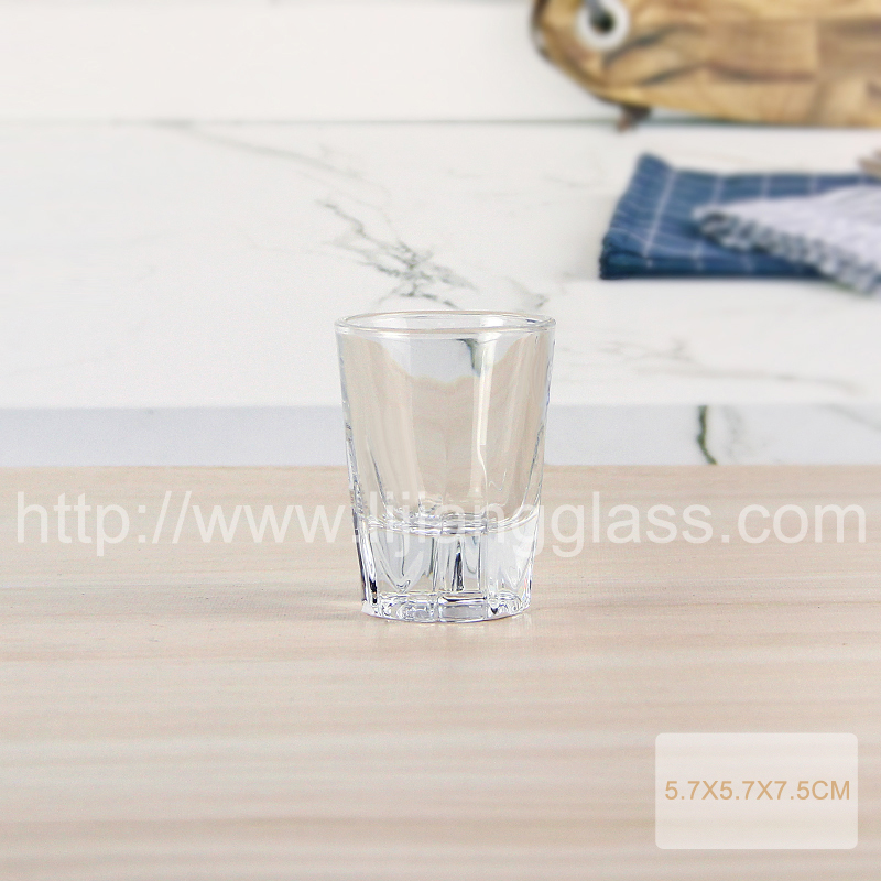 Glass bottle