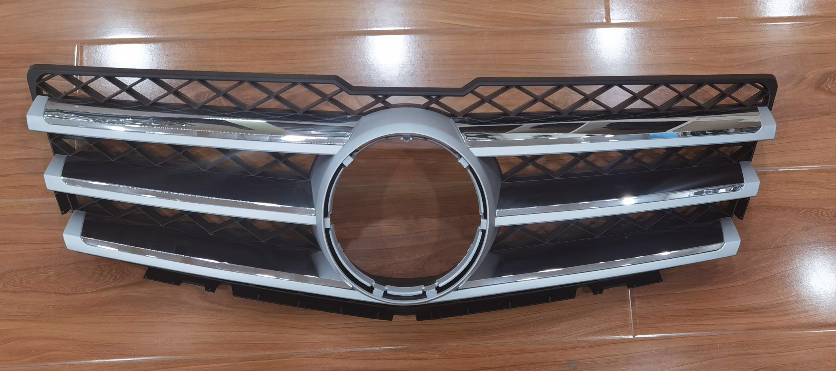 Aftermarket car grille replacement for Mercedes Benz W204 GLK Class 08'